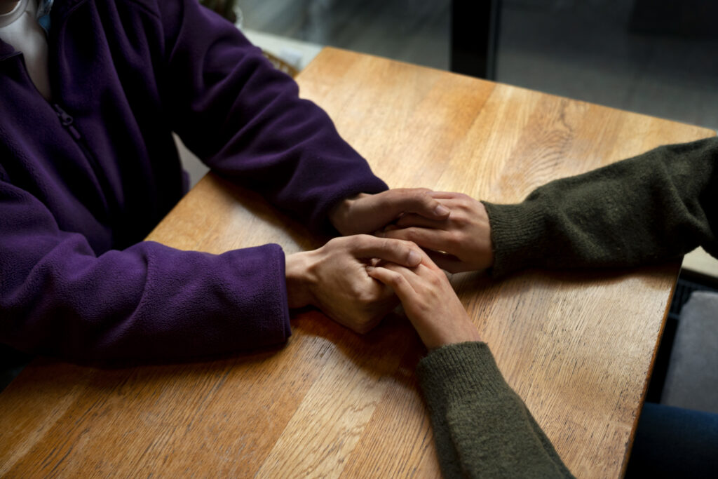 Jak pomoci obětem násilí: Každý z nás může být tím, kdo pomůže násilí